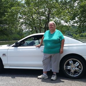 Meet your Posher, Elizabeth